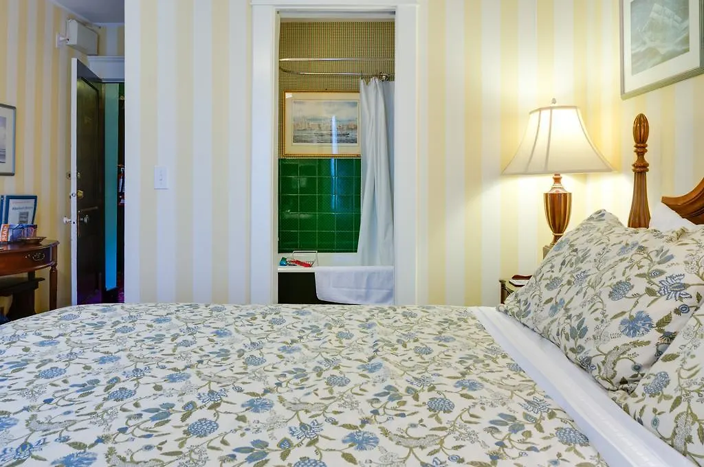 Calgary Westways Guest House