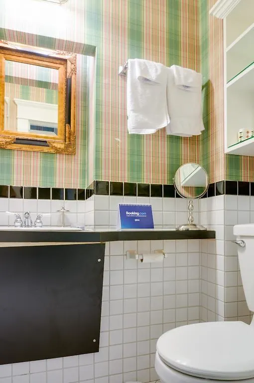 Calgary Westways Guest House