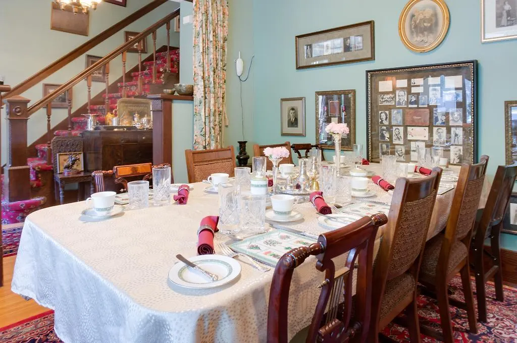 Calgary Westways Guest House