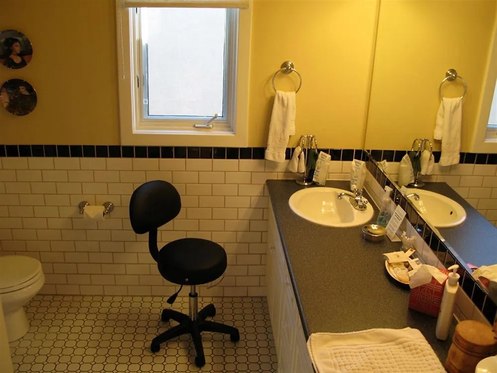 Calgary Westways Guest House 3*,  Canada