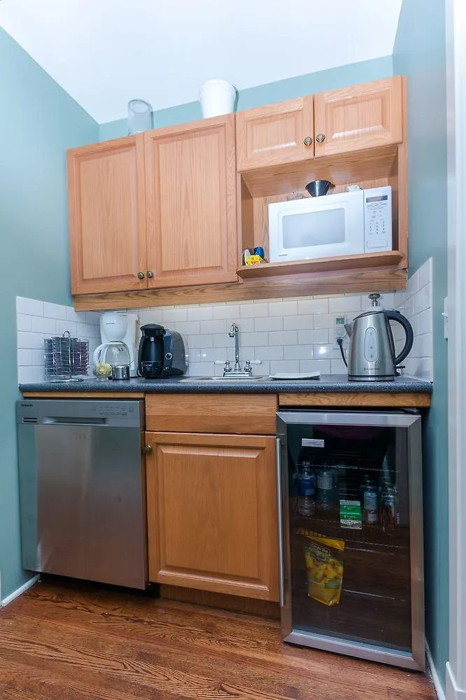 Calgary Westways Guest House