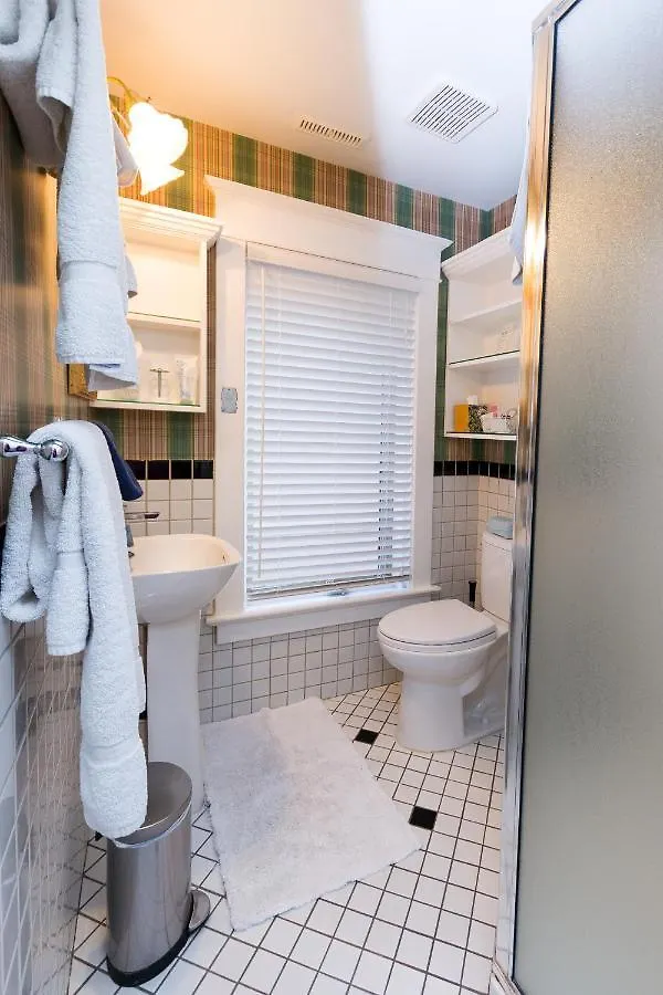 Calgary Westways Guest House 3*,  Canada